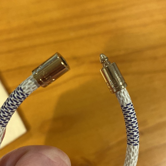 Louis Vuitton Keep It Bracelet - Picture 2 of 3